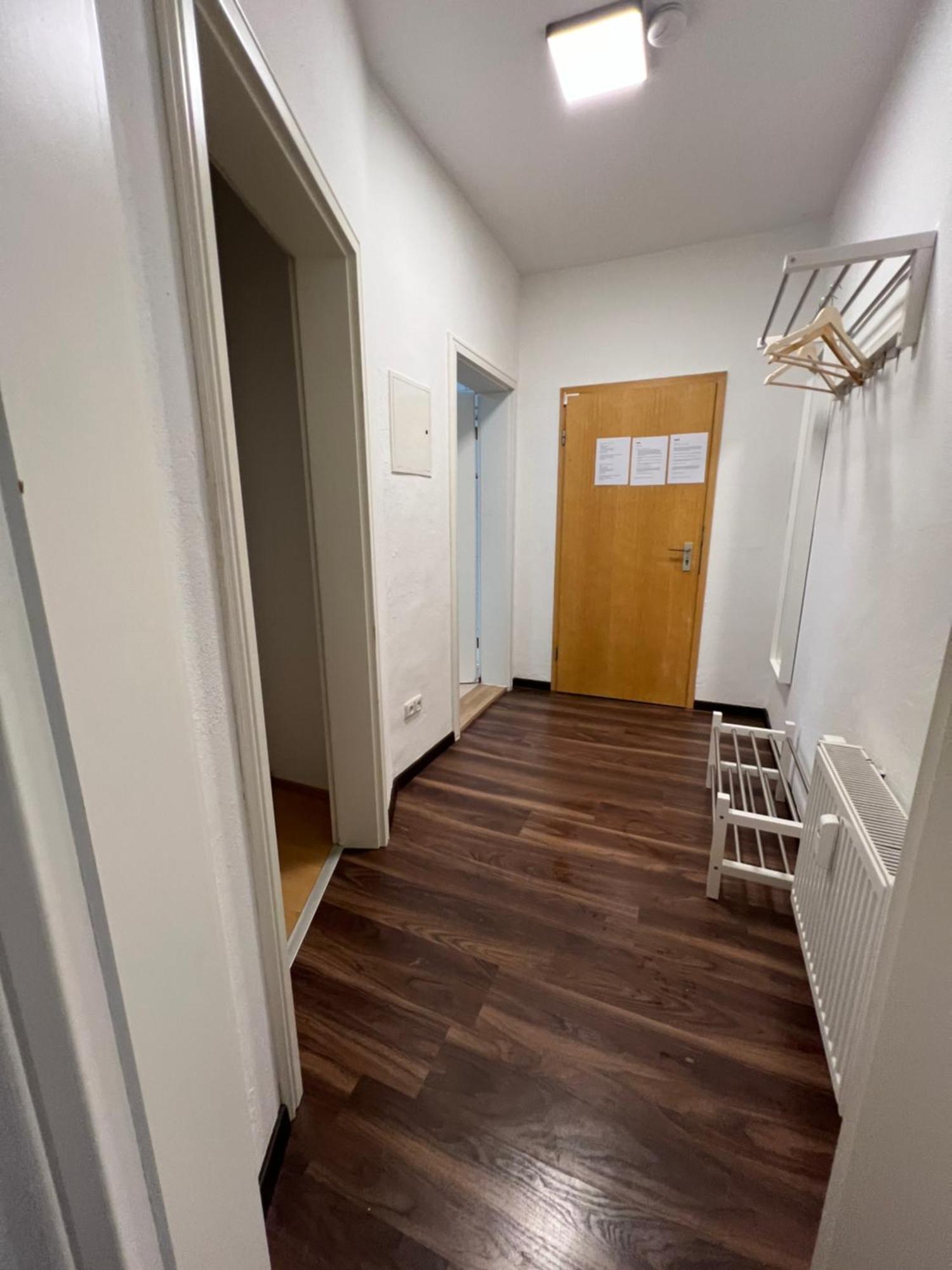 Apartment Humboldt 3 Schlafzimmer,Wifi, Netflix Parken, Terrasse, Klimatisiert, Naehe Zentrum Jena Esterno foto