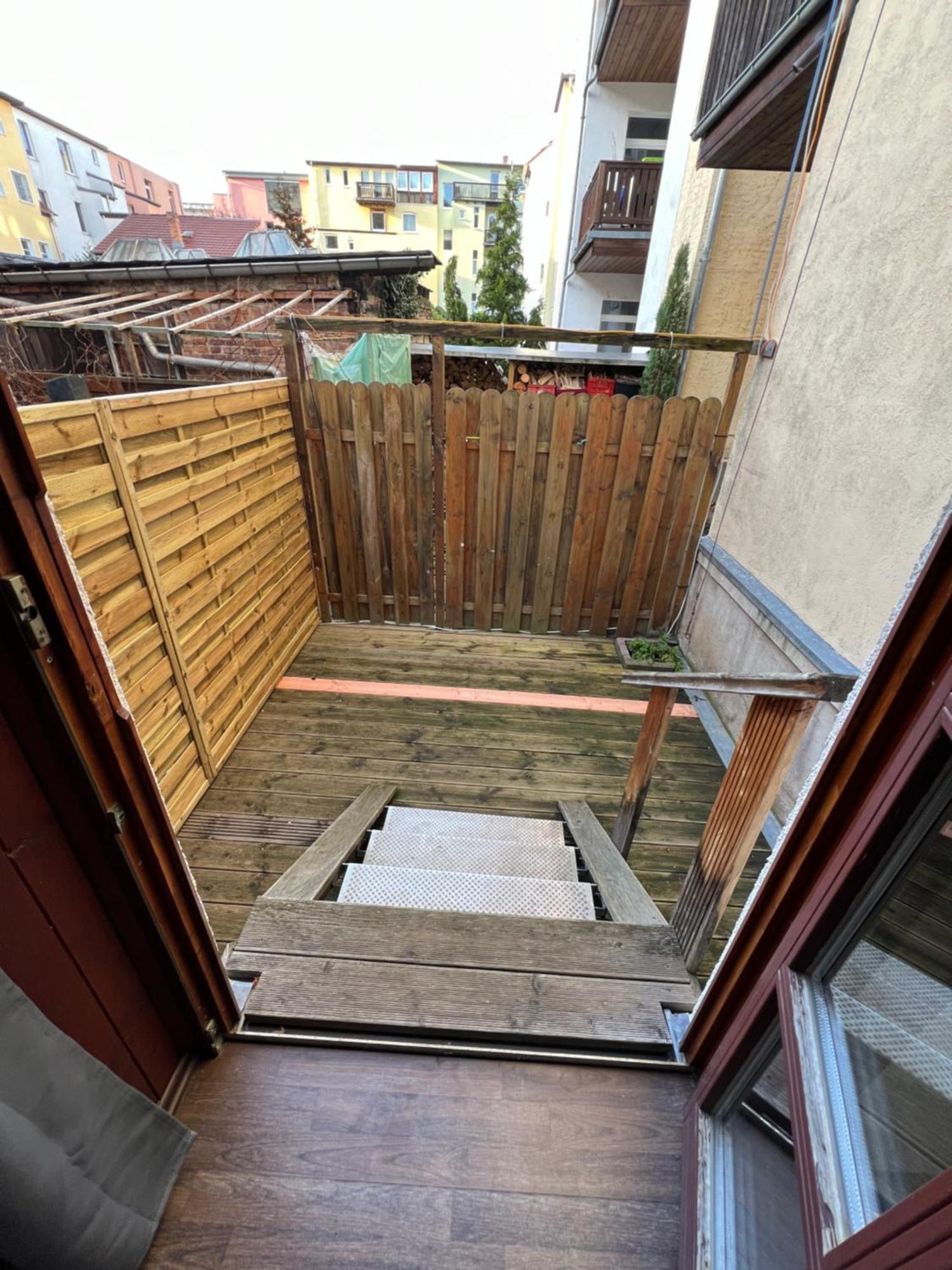 Apartment Humboldt 3 Schlafzimmer,Wifi, Netflix Parken, Terrasse, Klimatisiert, Naehe Zentrum Jena Esterno foto