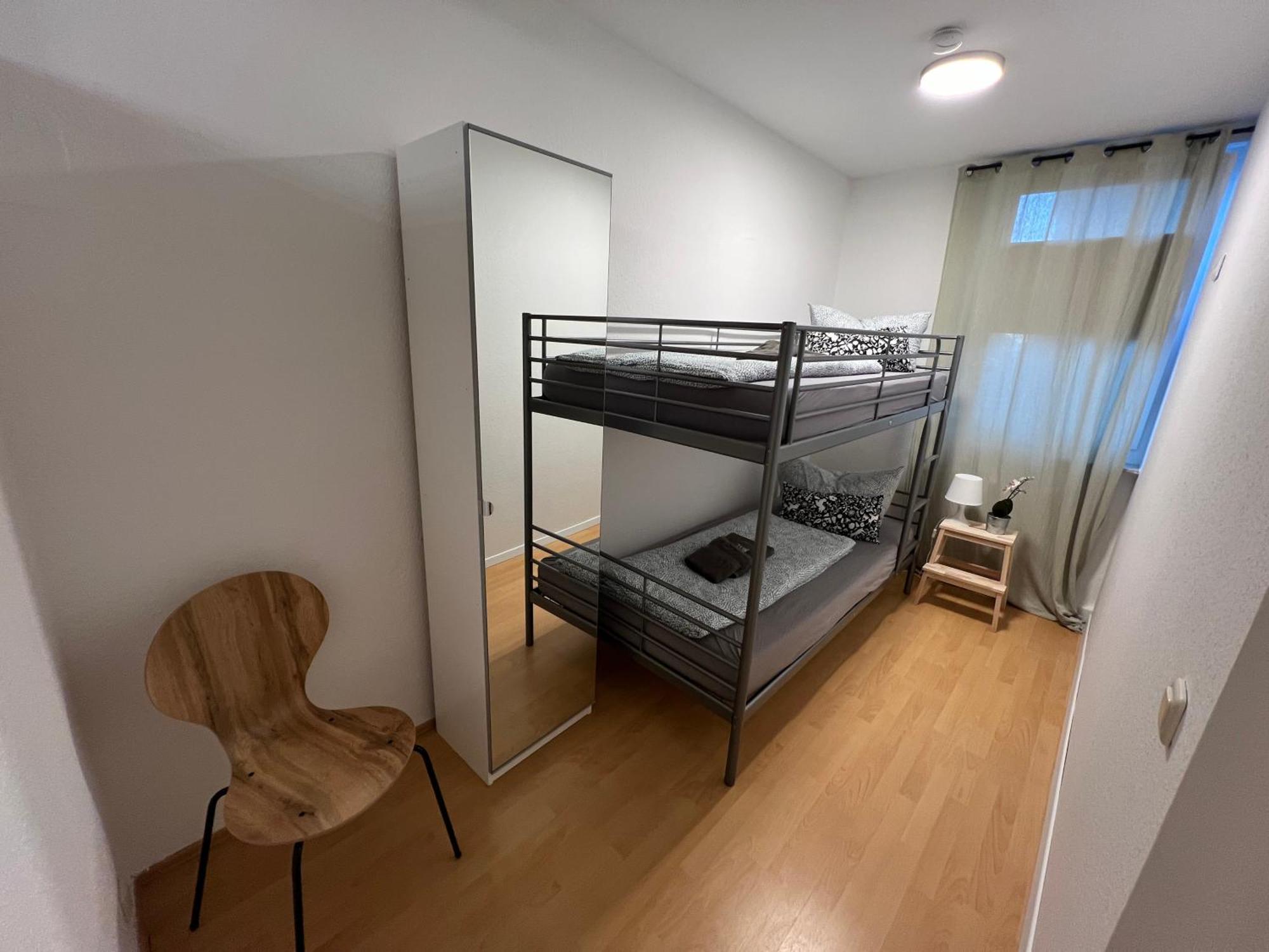 Apartment Humboldt 3 Schlafzimmer,Wifi, Netflix Parken, Terrasse, Klimatisiert, Naehe Zentrum Jena Esterno foto