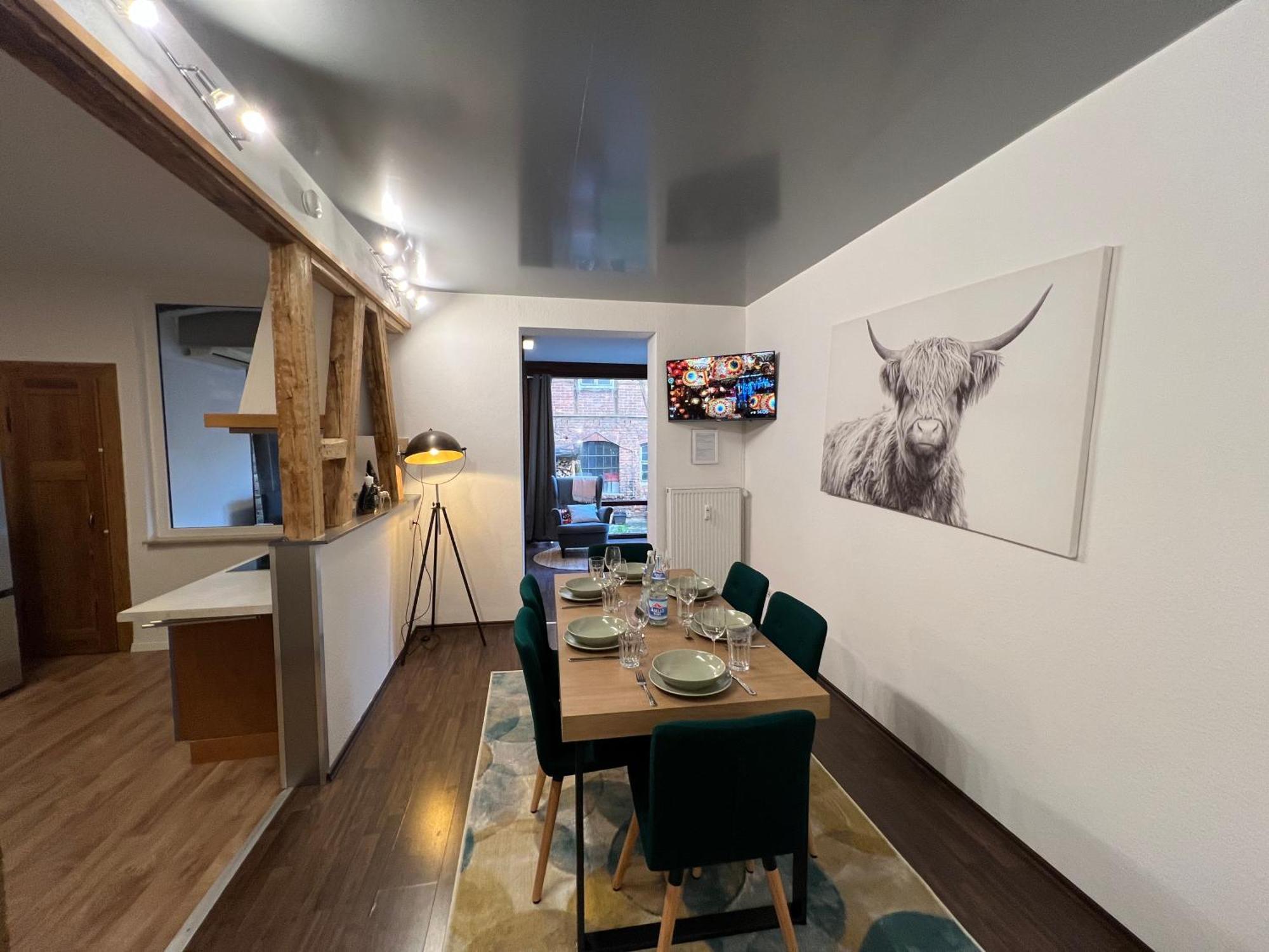 Apartment Humboldt 3 Schlafzimmer,Wifi, Netflix Parken, Terrasse, Klimatisiert, Naehe Zentrum Jena Esterno foto