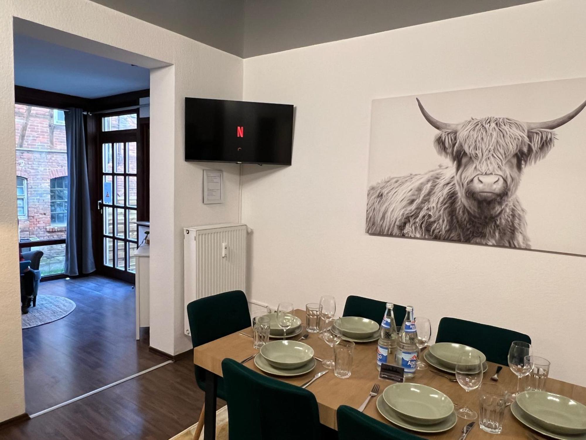 Apartment Humboldt 3 Schlafzimmer,Wifi, Netflix Parken, Terrasse, Klimatisiert, Naehe Zentrum Jena Esterno foto